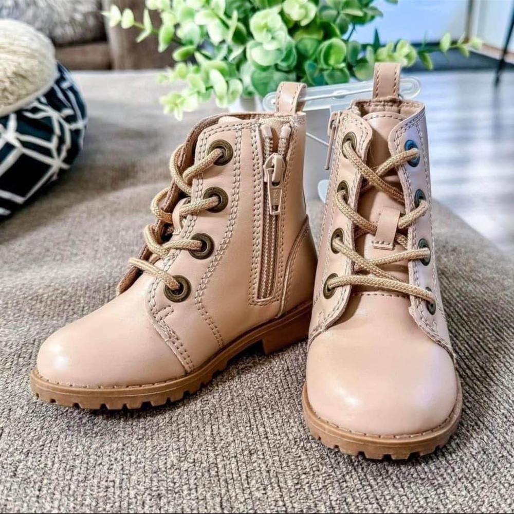 NEW Old Navy Toddler Faux Tan Leather Combat Boots - (6T) Unisex